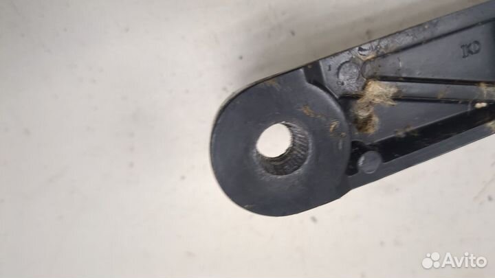 Щеткодержатель левый передний Volkswagen Atlas Cross Sport 2019