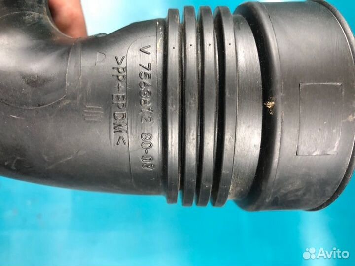 Патрубок воздушного фильтра Peugeot 308 4A