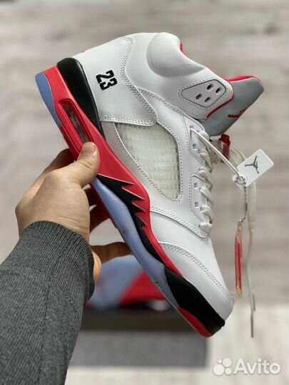 Кроссовки мужские Nike air jordan 5,в двух цветах