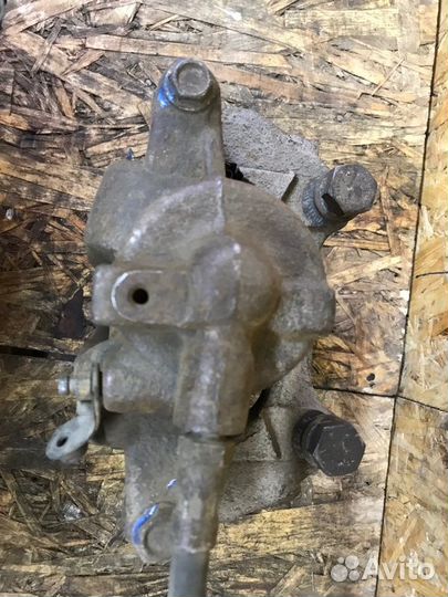 Суппорт тормозной передний левый Skoda Fabia 2