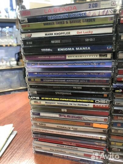 Музыкальные диски. 71 шт. Цена за все