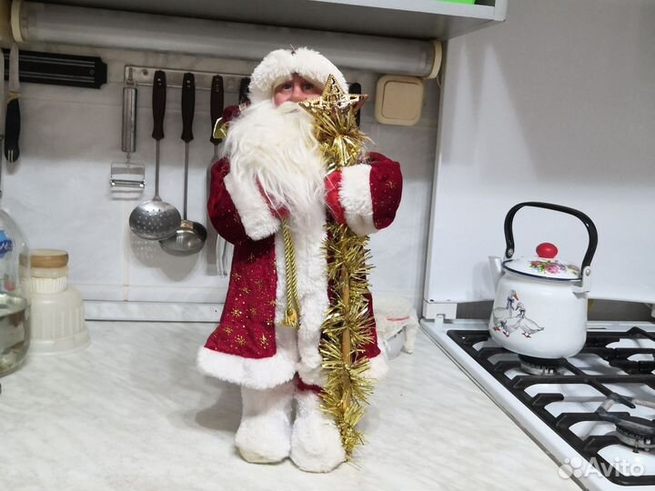 Дед мороз под елку