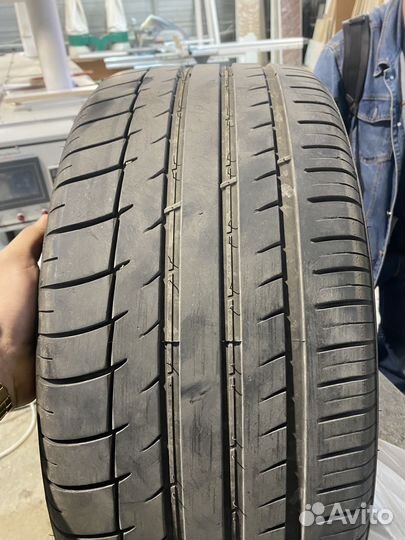 Triangle TR653 255/40 R19