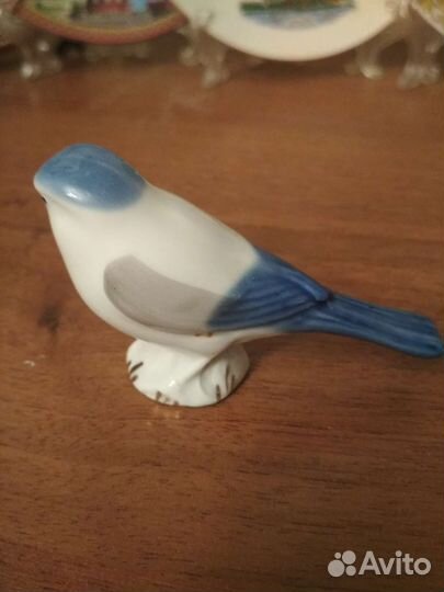 Статуэтка фарфор СССР птица снегирь