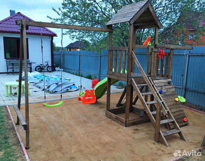 Детский игровой комплекс с горкой