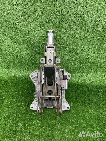 Колонка рулевая Audi A4 8Е 857