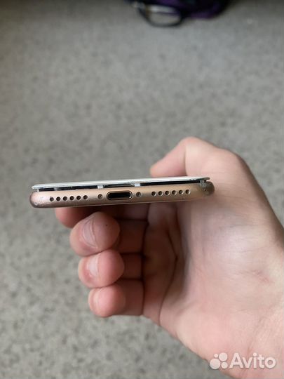 iPhone 8, 64 ГБ
