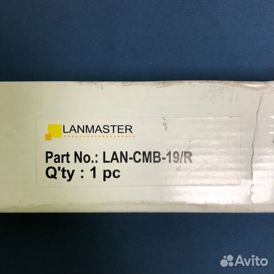 Скоба для патч-панелей Lanmaster LAN-CMB-19/R