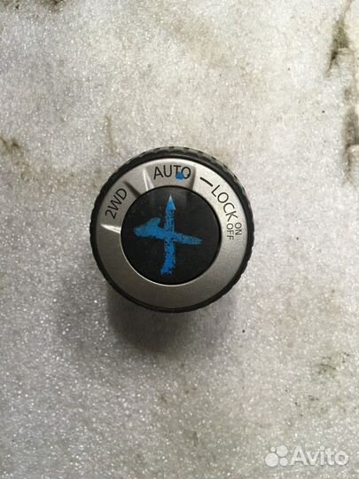 Кнопка переключения режимов трансмиссии