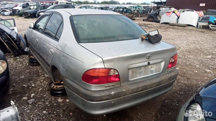 Элементы кузова Toyota Avensis Тойота Авенсис