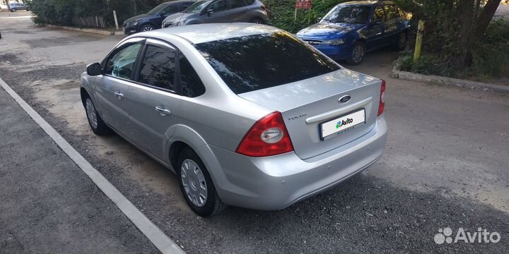 Ford Focus 1.6 МТ, 2010, 282 000 км
