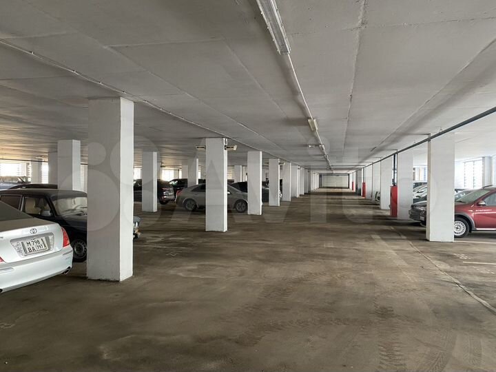 Машиноместо, 16 м²