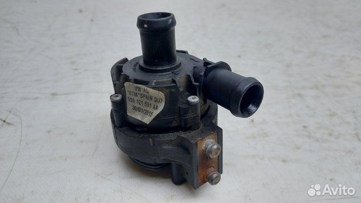 Насос системы охлаждения Volkswagen Jetta 6 2.0