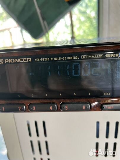 Pioneer KEH-P8200-W кассетная автомагнитола