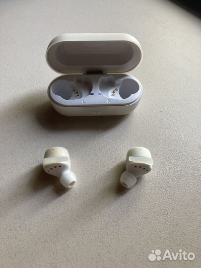 Беспроводные наушники jbl under armour