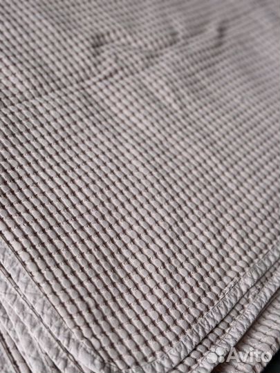 Покрывало на кровать диван