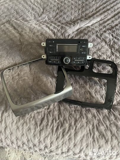 Штатная магнитола reno sandero