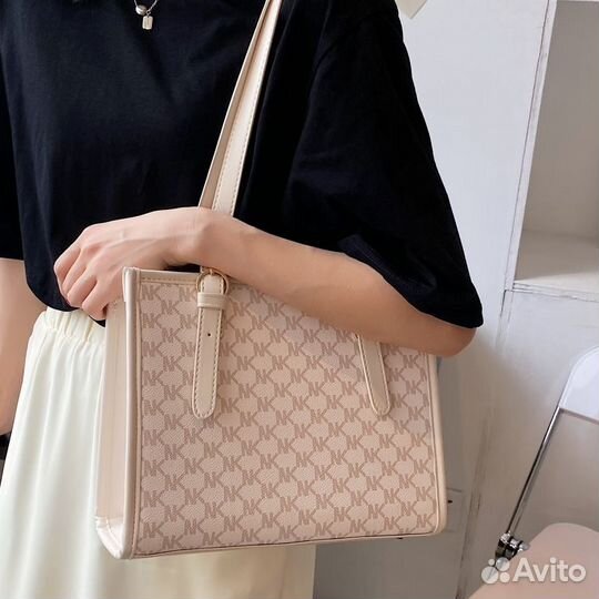 Сумка женская с ручками