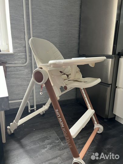 Стульчик для кормления happy baby berny v2