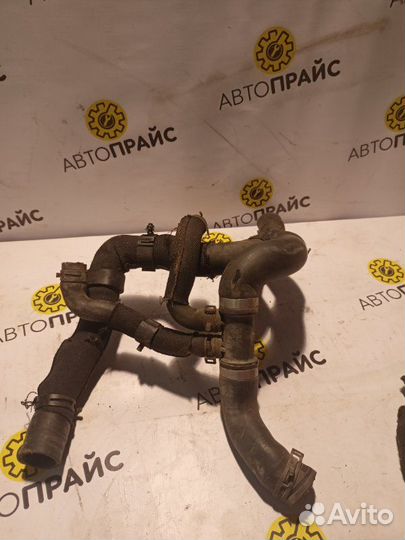 Патрубок системы охлаждения Volkswagen Jetta 6 CTH