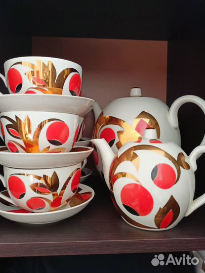 Продается сервиз чайный