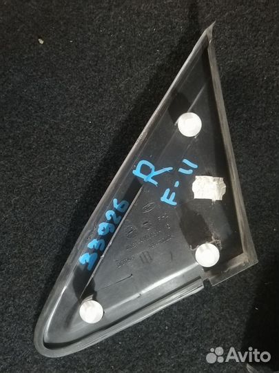 Накладка зеркала правая Ford Focus 2 треугольник