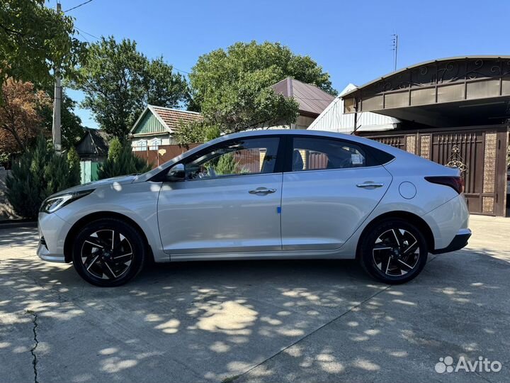 Hyundai Solaris 1.6 AT, 2024, 3 км