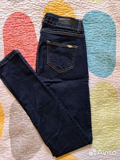 Джинсы женские