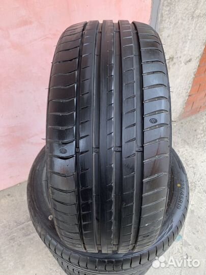 Triangle EffeXSport TH202 235/45 R19