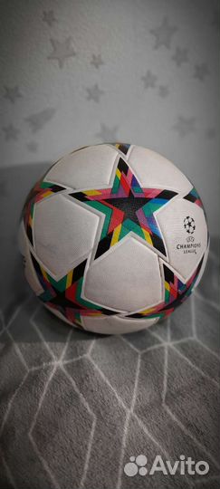 Футбольный мяч adidas лига чемпионов 2023