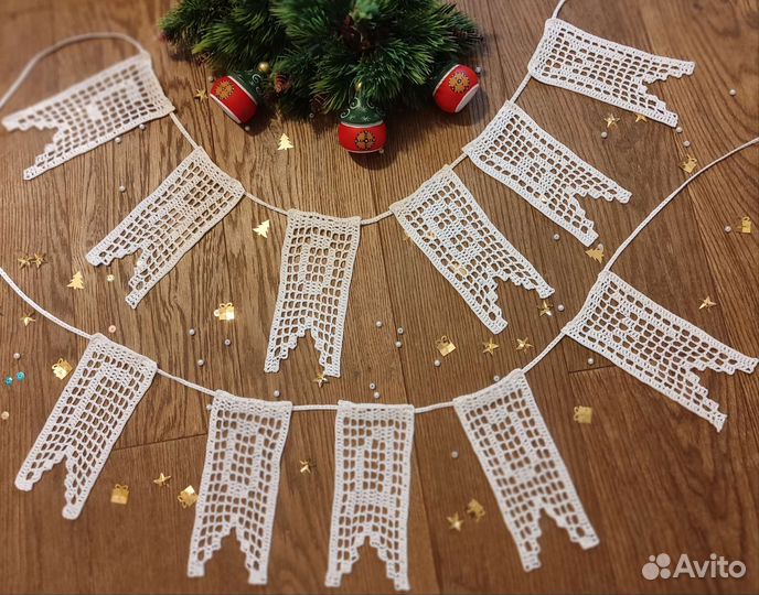 Новогоднее вязаное украшение. Гирлянда новогодняя