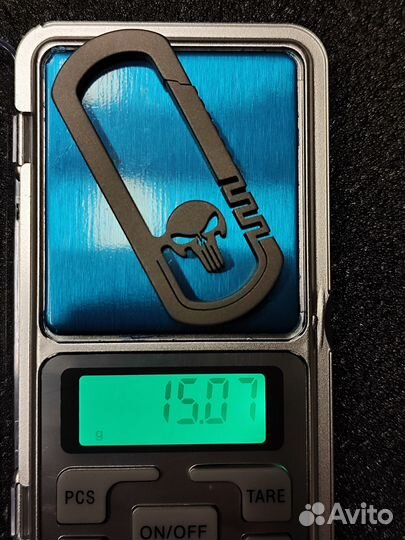 Титановый карабин Punisher Каратель кольцо 26мм