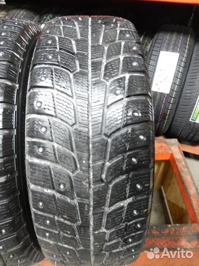 Michelin X-Ice North 215/60 R17