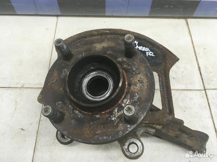 Кулак поворотный передний правый Almera Classic (B