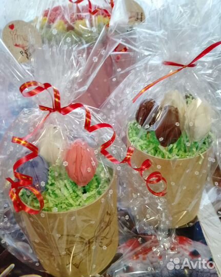 Шоколад и конфеты ручной работы)