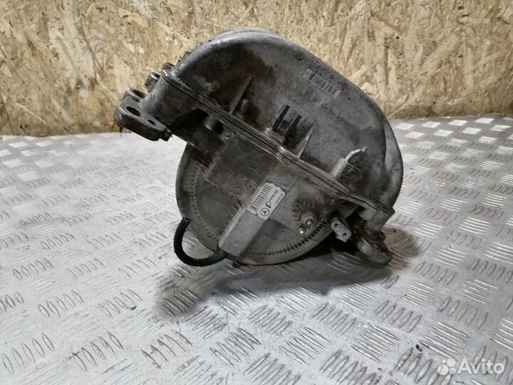 Коллектор впускной Clk 208