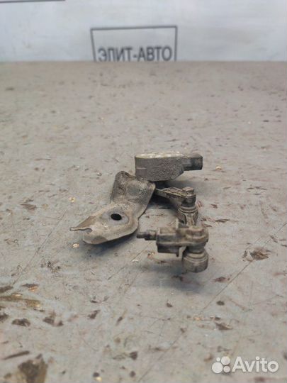 Датчик положения кузова передний Porsche Cayenne