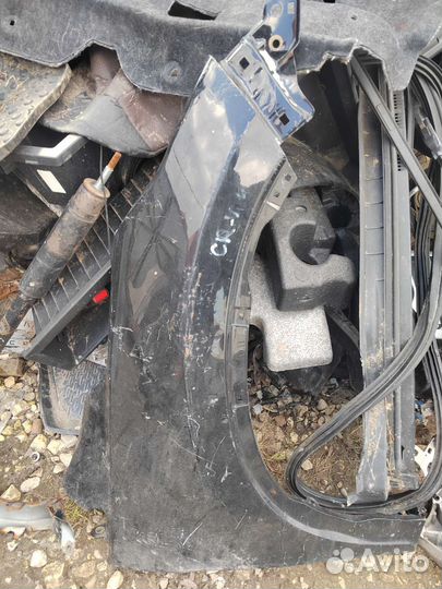 Крыло переднее правое левое Honda CR-V 4