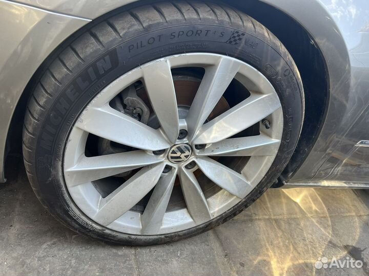 Vw passat 235 45 r19