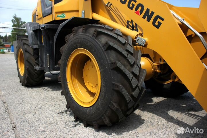 Фронтальный погрузчик LuGong L933, 2023