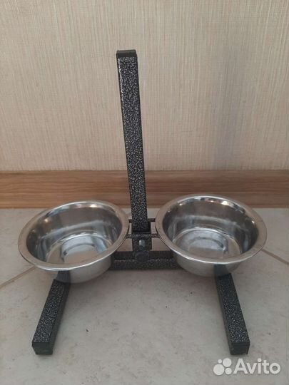 Миски на подставке для собак и кошек