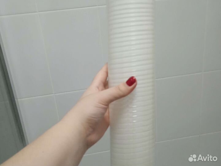 Стеклянная ваза для цветов