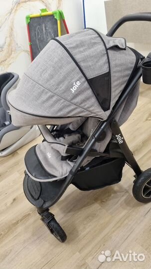 Коляска Joie mytrax pro с люлькой
