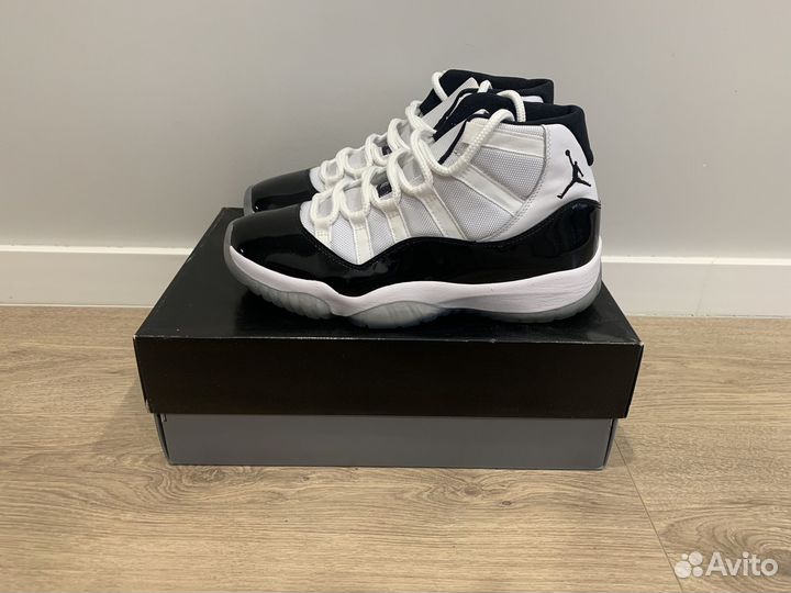 Air Jordan Retro 11 Concord