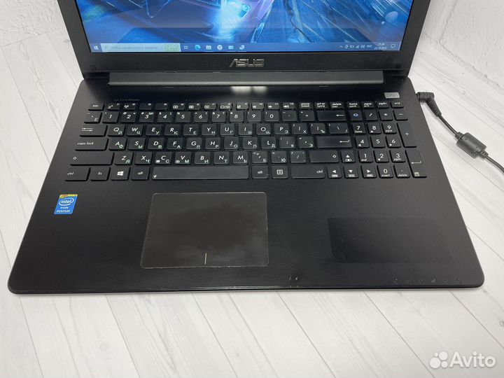 Быстрый ноутбук Asus intel/4gb/SSD