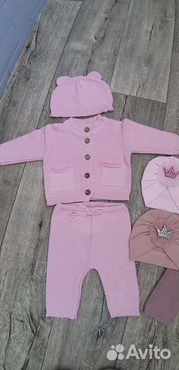 Костюмы вязаные 56 размер + 2 чалмы на двойню