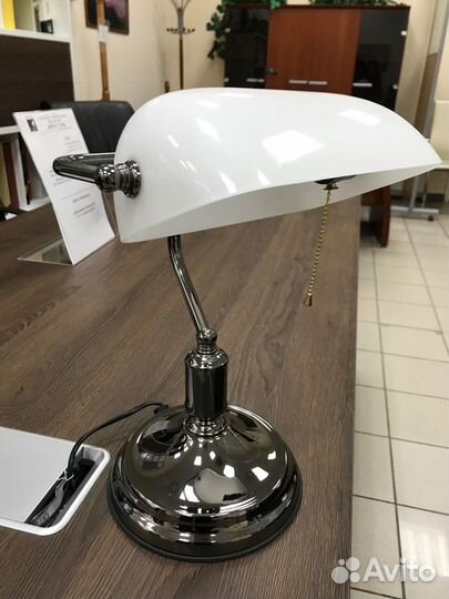 Продаю ламу настольную (новую)