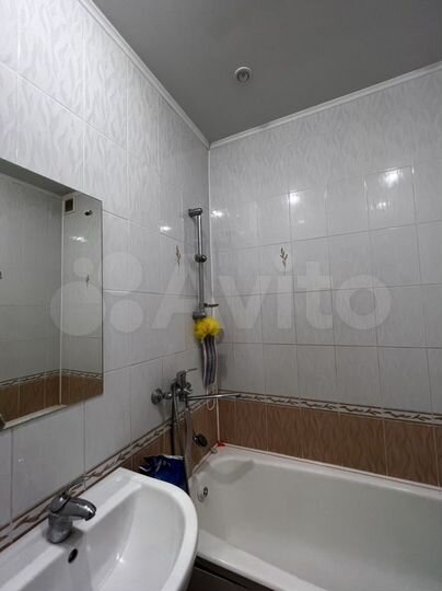 2-к. квартира, 54 м², 5/5 эт.