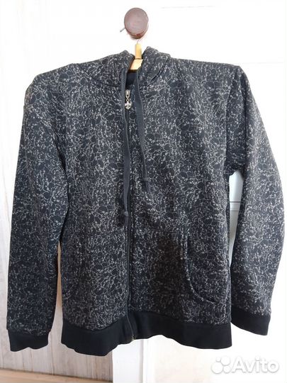 Толстовка теплая с капюшонгм б/у