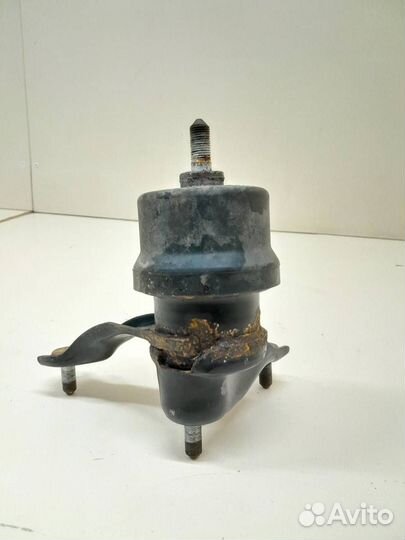 Опора двигателя правая Toyota Camry V50 2011-2017